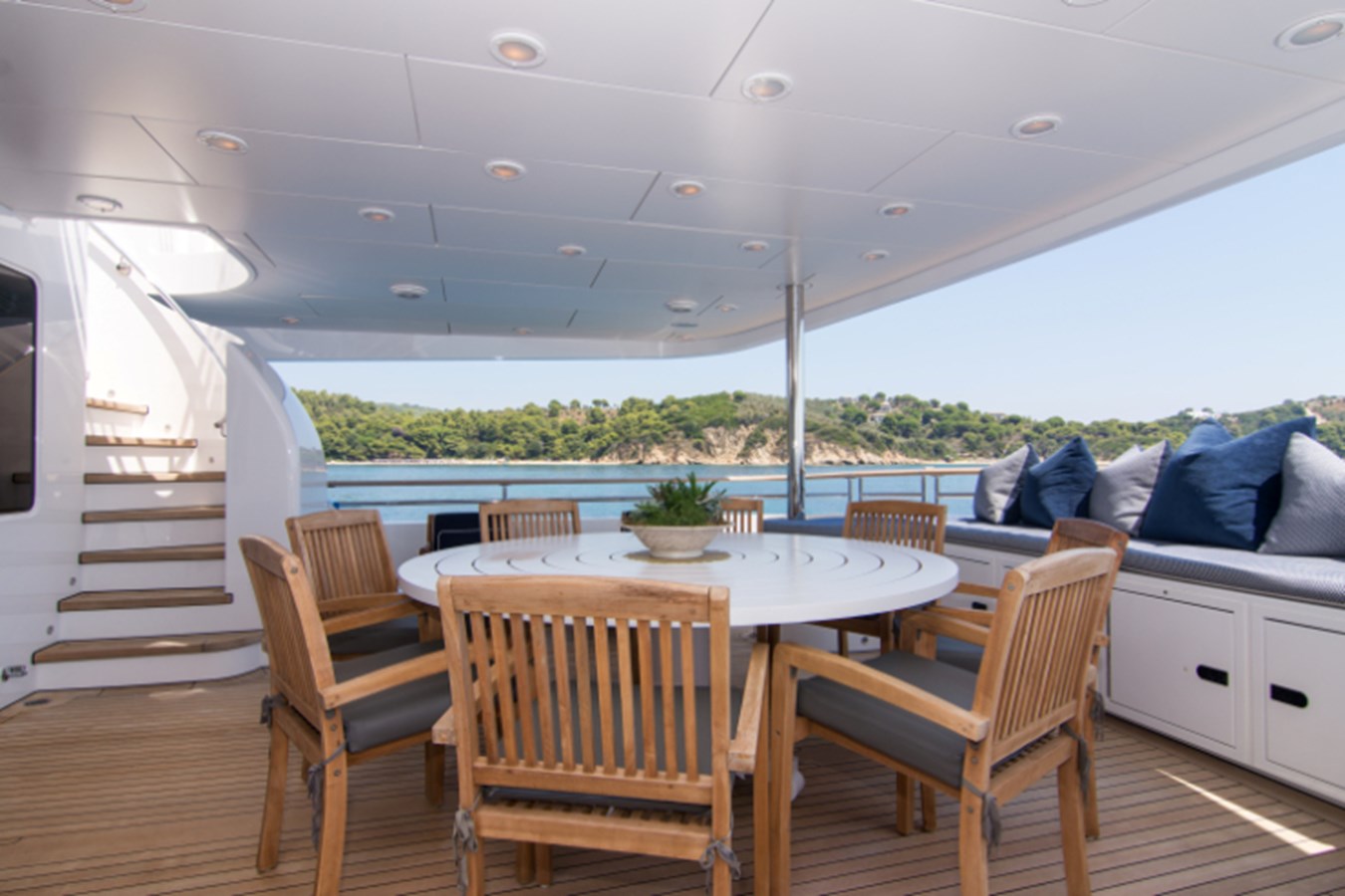 Main Deck Aft Dining Looking Aft To Starboard