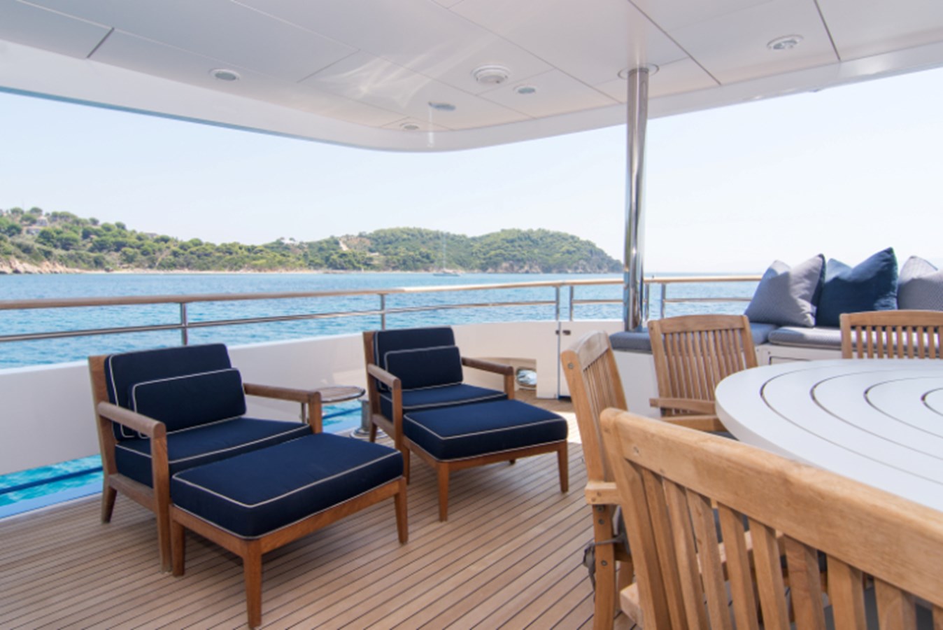Main Deck Aft Dining Looking Aft To Starboard 