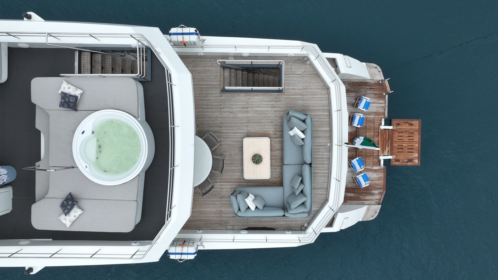Aft bird-eye