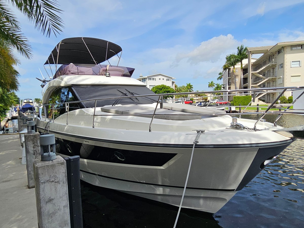 2021 Beneteau Monte Carlo 52 2021 BENETEAU Monte Carlo 52 Motor Yacht Yacht MLS #407288 5