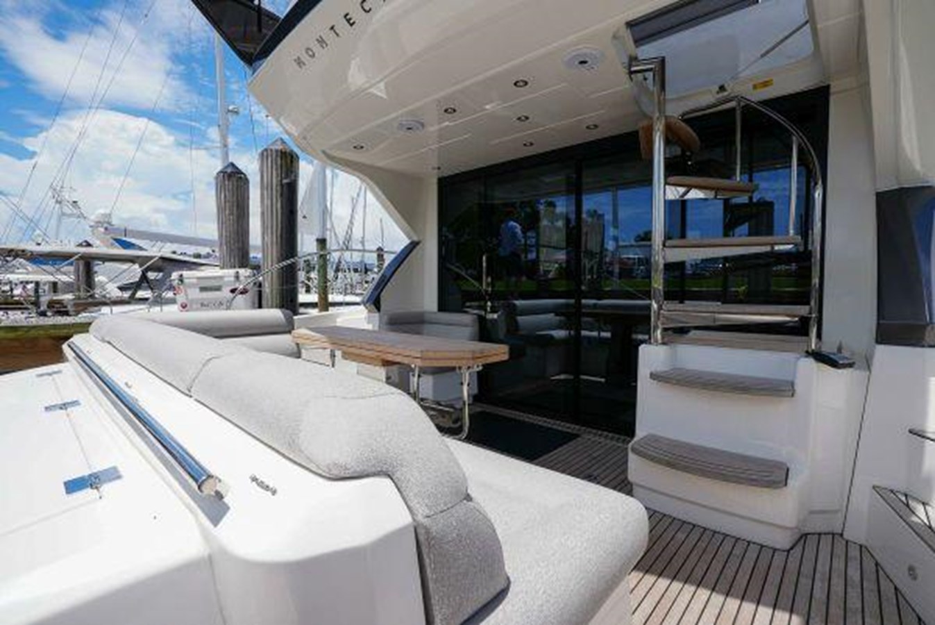 2021 Beneteau Monte Carlo 52 2021 BENETEAU Monte Carlo 52 Motor Yacht Yacht MLS #407288 7