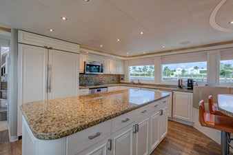 SPIRIT 15 15.2 SPIRIT Galley 2 (2)