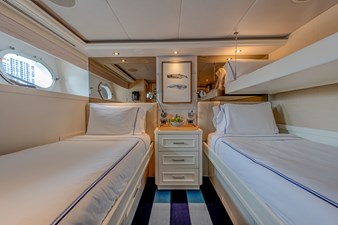 SPIRIT 30 28 SPIRIT Staterooms 2 (1)