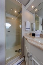 SPIRIT 38 36 Stateroom bath 1