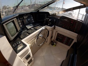 SANDCASTLE  21 Pilothouse