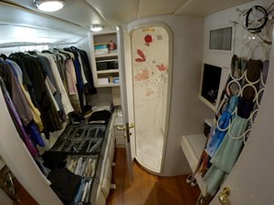 SANDCASTLE  43 Master Closet 