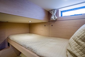 2023 Beneteau Grand Trawler 62 30 BENETEAU Grand Trawler 62 Crew Quarters