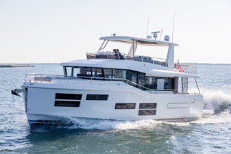 2023 Beneteau Grand Trawler 62 40 BENETEAU Grand Trawler 62 Running